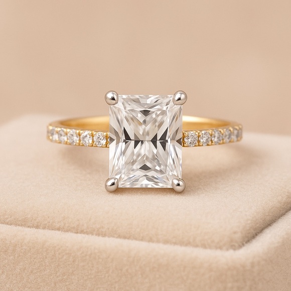 4ct D VVS1 Platinum Emerald cut Moissanite Ring - Picture 8 of 8